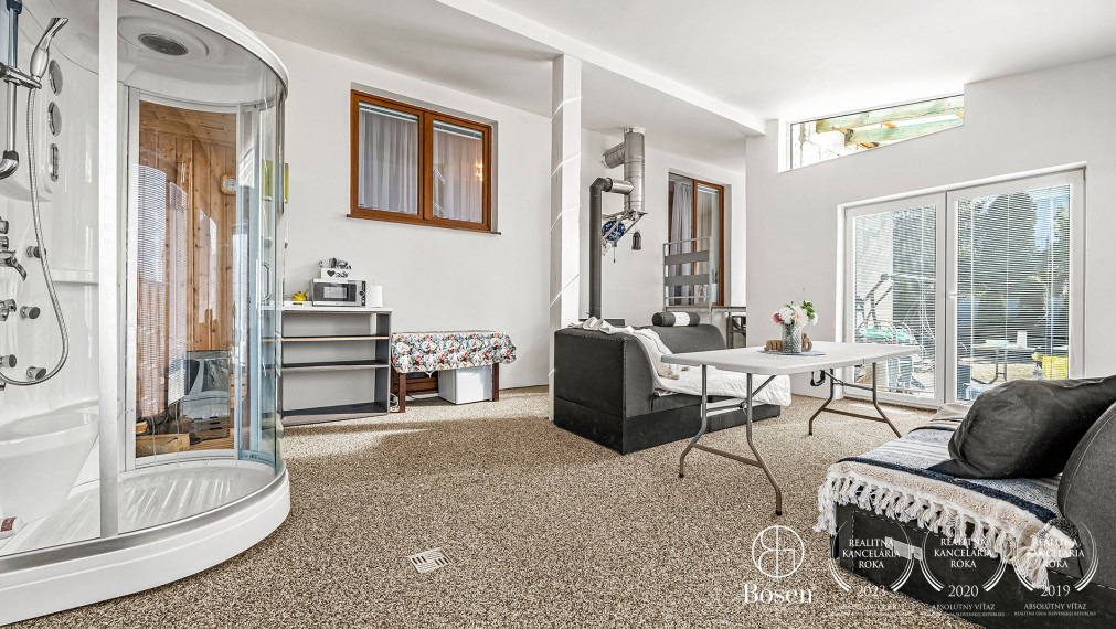 BOSEN | Rodinný dom s dvoma bytovými jednotkami REZERVOVANÉ