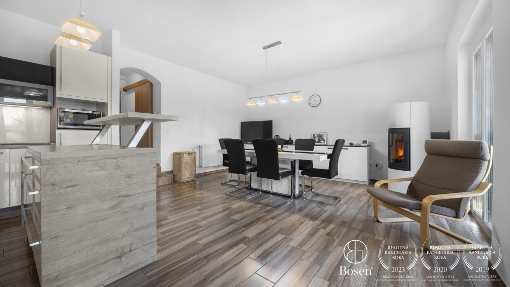 REZERVOVANÉ ! BOSEN | 5 izbový rodinný dom s bazénom a veľkým pozemkom