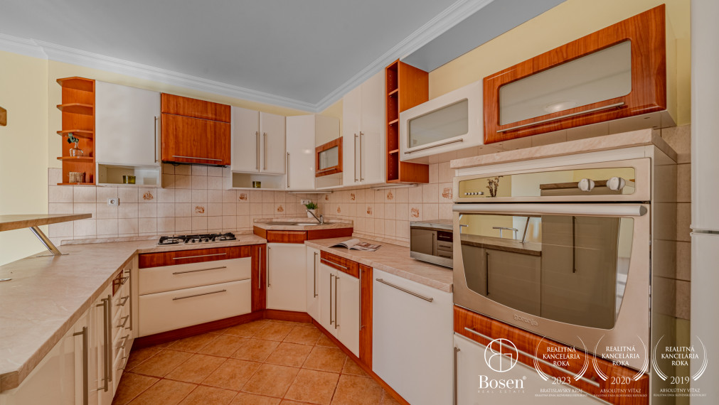 BOSEN | PRENAJATÉ 4 izbový byt s krásnou terasou, 165 m2, Dlhé diely