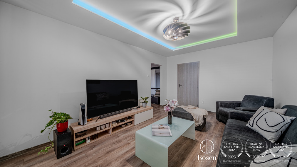 BOSEN | PREDANÉ: 4 izbový byt, Hronská ul., Bratislava