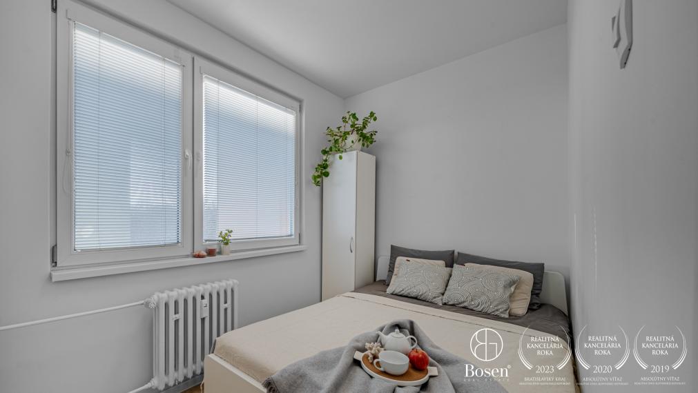 REZERVOVANÉ  | BOSEN | Slnečný 2-izbový byt, Mamateyova ulica, Petržalka