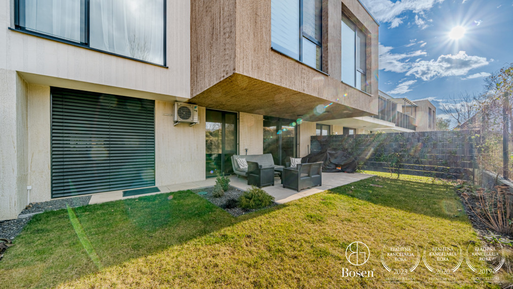 BOSEN | 3 izbový byt s predzáhradkou (134 m2) a 2 parkovacími miestami, Majoránová, Bratislava - m.č. Vrakuňa