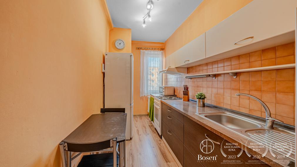 BOSEN | REZERVOVANÉ, Priestranný 3 izbový byt na ulici Zálužická, 86 m2