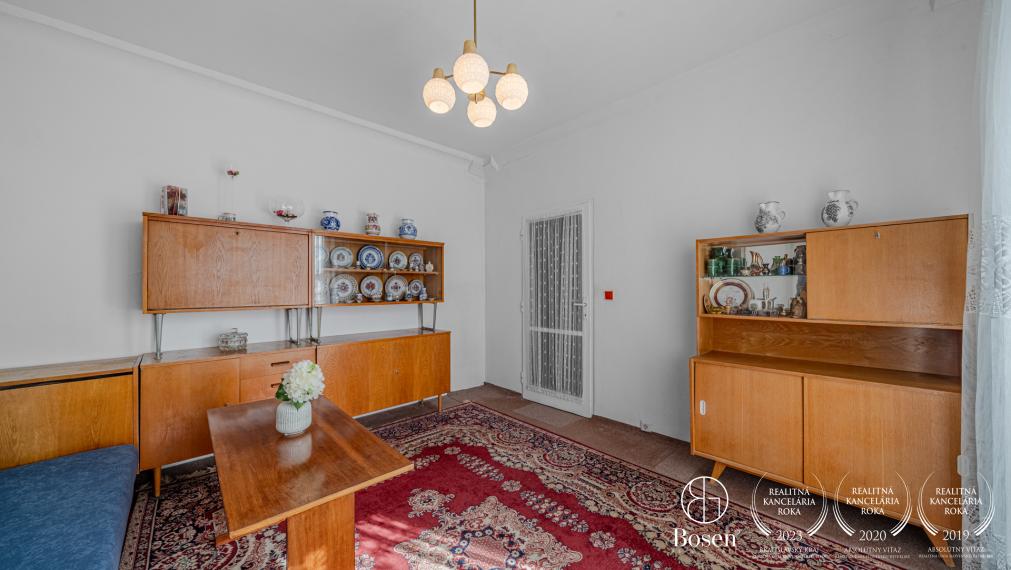 BOSEN | REZERVOVANÉ, Priestranný 3 izbový byt na ulici Zálužická, 86 m2