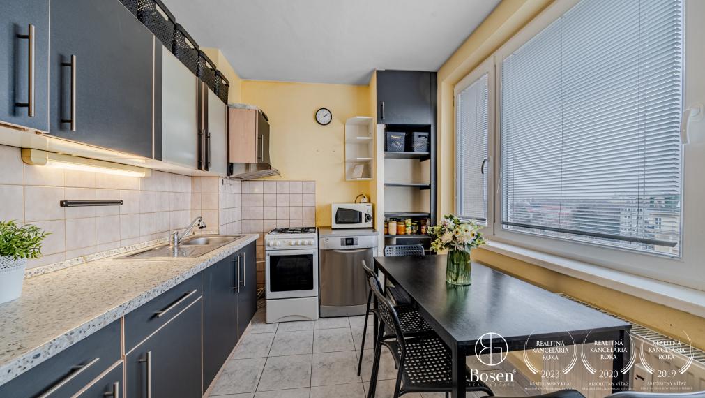 BOSEN | Priestranný 3-izbový byt s balkónom v meste Trnava