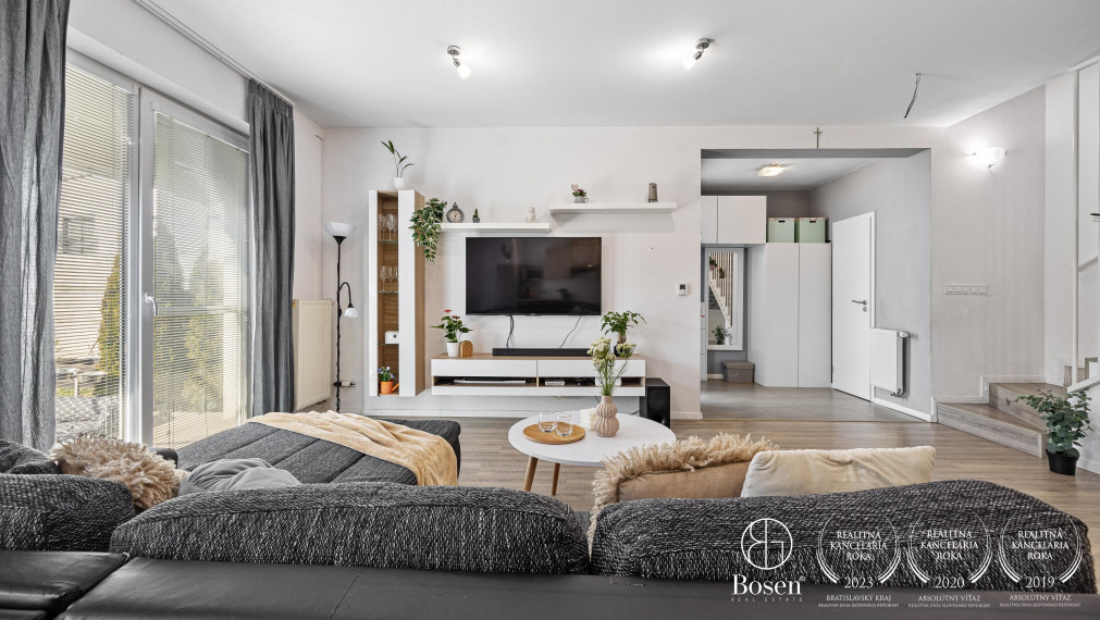 BOSEN | 4 izbový dom v dvojdome so záhradou