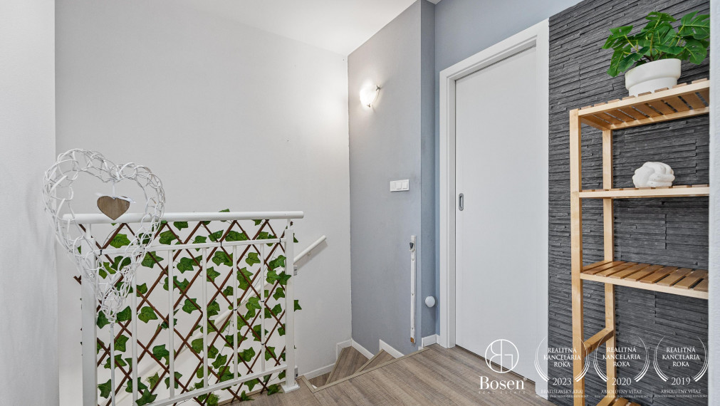 BOSEN | 4 izbový dom v dvojdome so záhradou