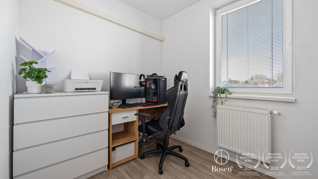 BOSEN | 4 izbový dom v dvojdome so záhradou