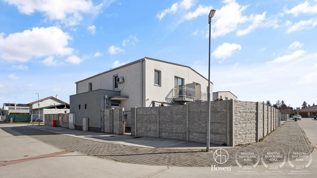 BOSEN | 4 izbový dom v dvojdome so záhradou