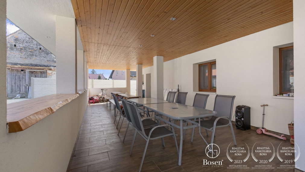 BOSEN | REZERVOVANÉ - Na predaj zariadený 3 izbový rodinný dom po kompletnej rekonštrukcii Borský Mikuláš
