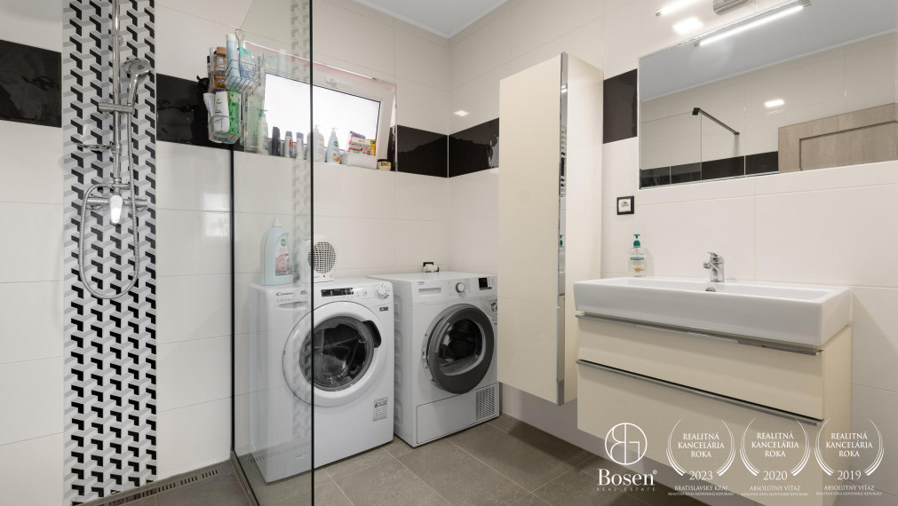 BOSEN | REZERVOVANÉ - Na predaj zariadený 3 izbový rodinný dom po kompletnej rekonštrukcii Borský Mikuláš