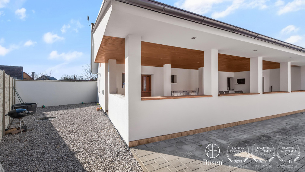 BOSEN | REZERVOVANÉ - Na predaj zariadený 3 izbový rodinný dom po kompletnej rekonštrukcii Borský Mikuláš