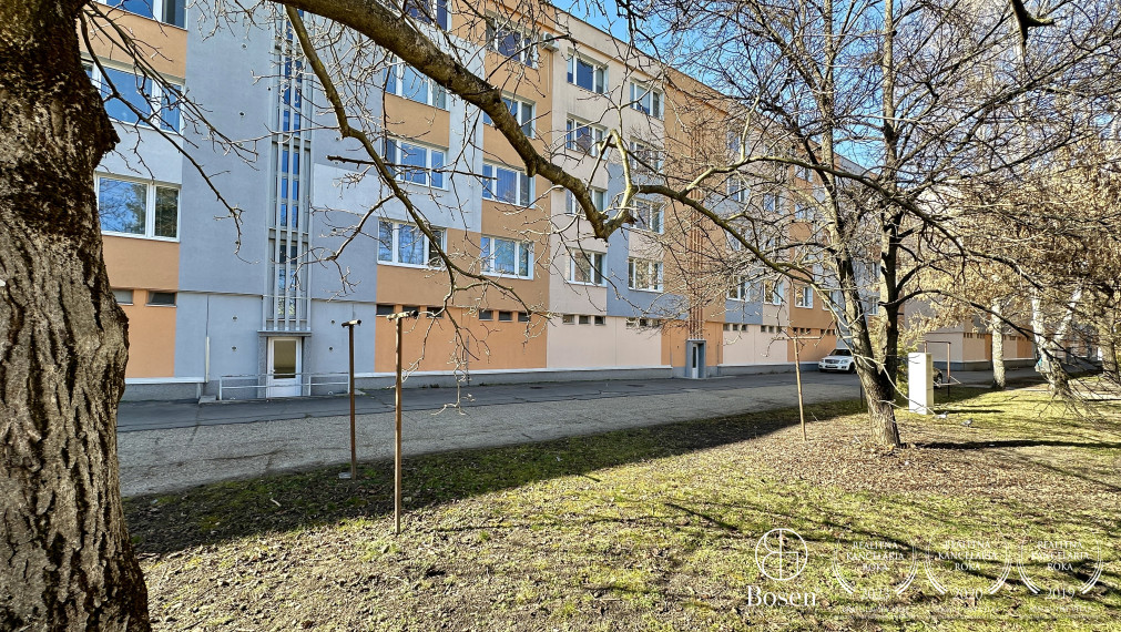 BOSEN | Rezervované, kompletne zrekonštruovaný 2 izbový byt, Štúrova ulica, Fiľakovo, 50m2