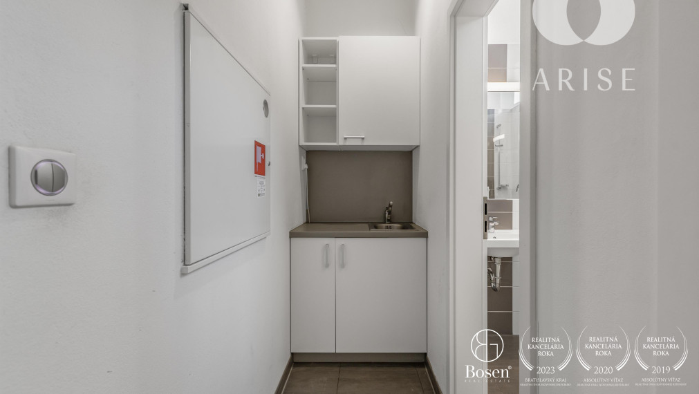 Obchodný priestor/ showroom na prenájom.