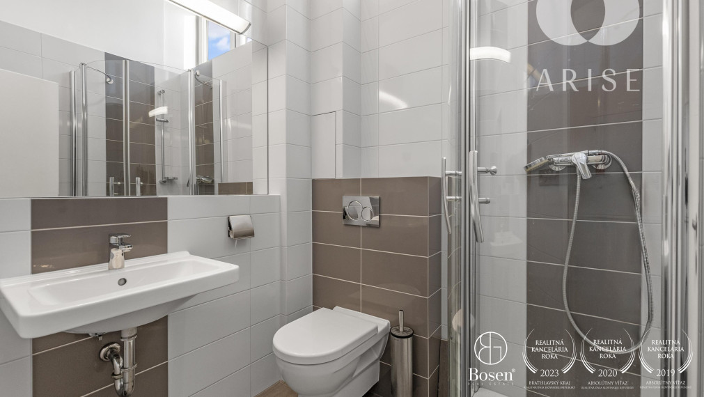 Obchodný priestor/ showroom na prenájom.