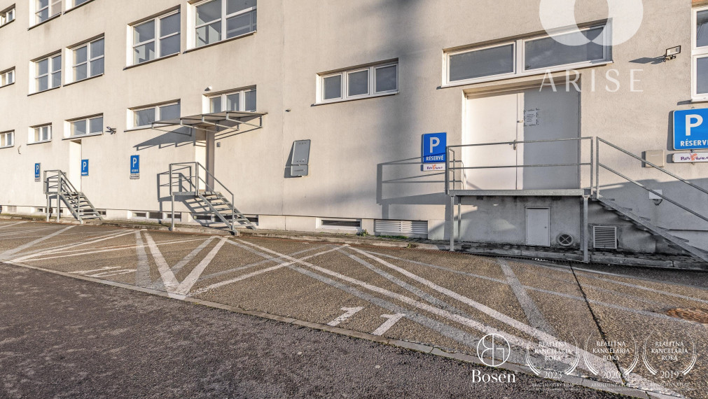 Obchodný priestor/ showroom na prenájom.