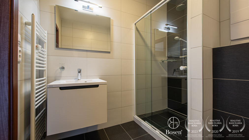 BOSEN | NA PREDAJ 2i byt s parkovacím miestom - Trenčianske Stankovce