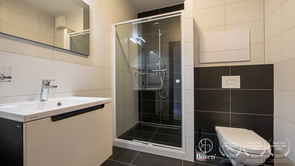 BOSEN | NA PREDAJ 2i byt s parkovacím miestom - Trenčianske Stankovce