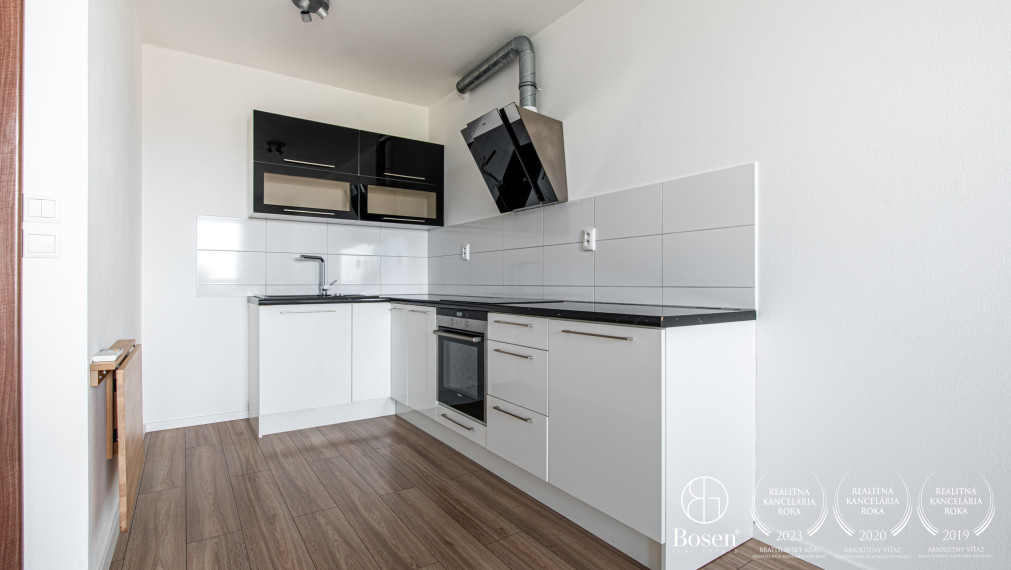 BOSEN | NA PREDAJ 2i byt s parkovacím miestom - Trenčianske Stankovce