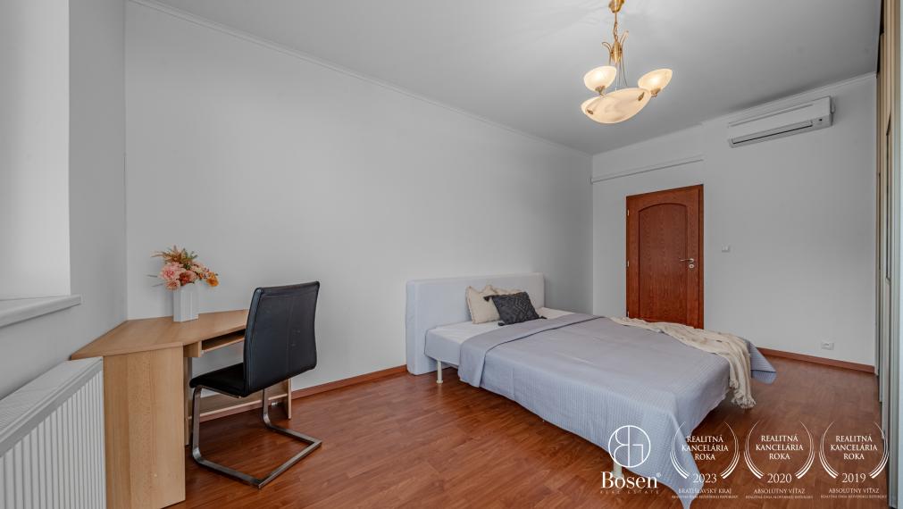 BOSEN | Spojenie Vášho podnikania s bývaním na lukratívnej adrese, ul. Vlčkova, Staré Mesto