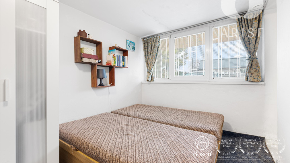 Senecké jazerá- chata na predaj!