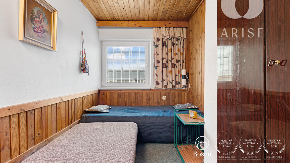 Senecké jazerá- chata na predaj!