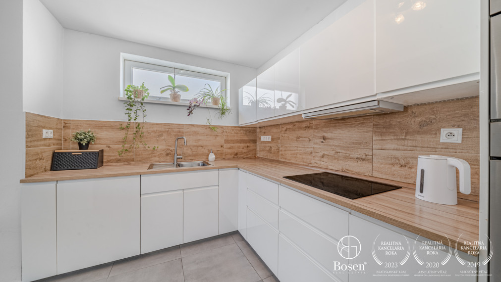 BOSEN | Rodinný dom po kompletnej rekonštrukcii s veľkým pozemkom, Gajary