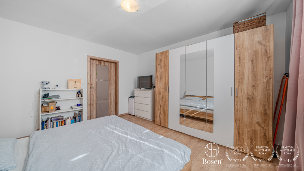 BOSEN | Rodinný dom po kompletnej rekonštrukcii s veľkým pozemkom, Gajary