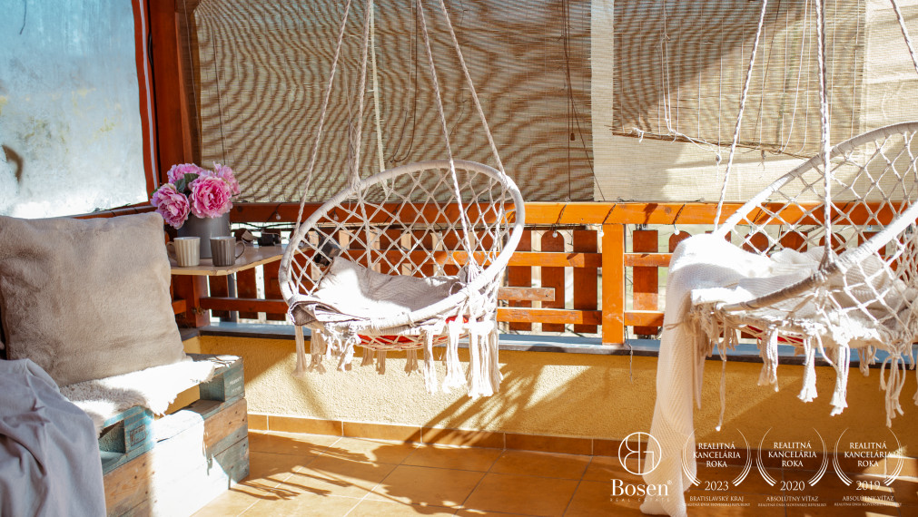 BOSEN | ZNÍŽENÁ CENA -  Rodinný dom s garážou a veľkým pozemkom 1193 m2