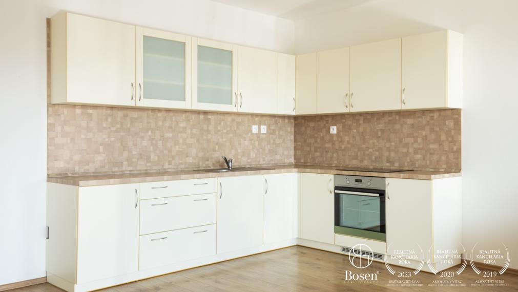 BOSEN | Priestranný 3 izbový byt v Rotunde, Dunajská Streda