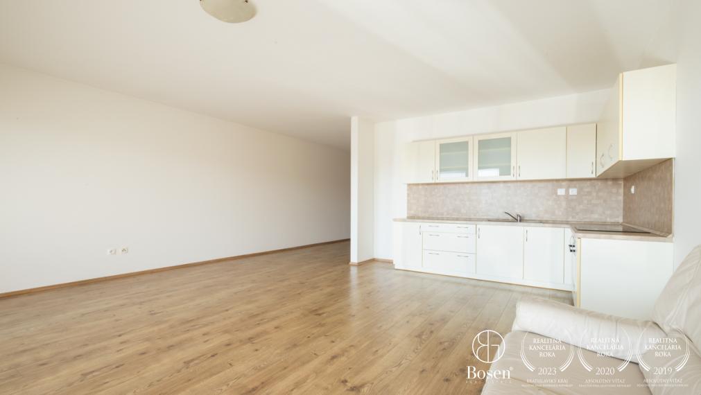 BOSEN | Priestranný 3 izbový byt v Rotunde, Dunajská Streda