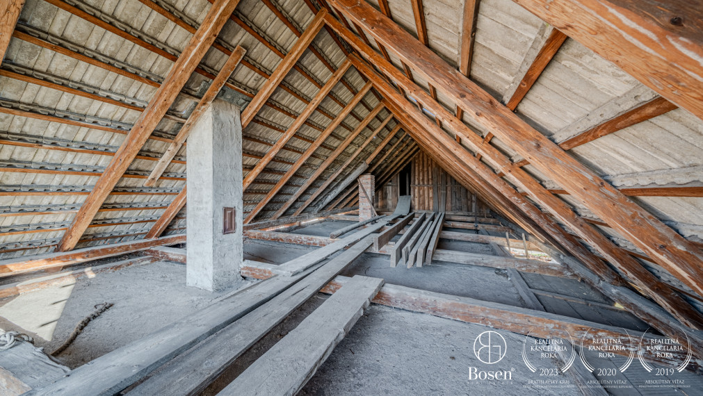 BOSEN | Rezervované Trojpodlažný rodinný dom Lovča