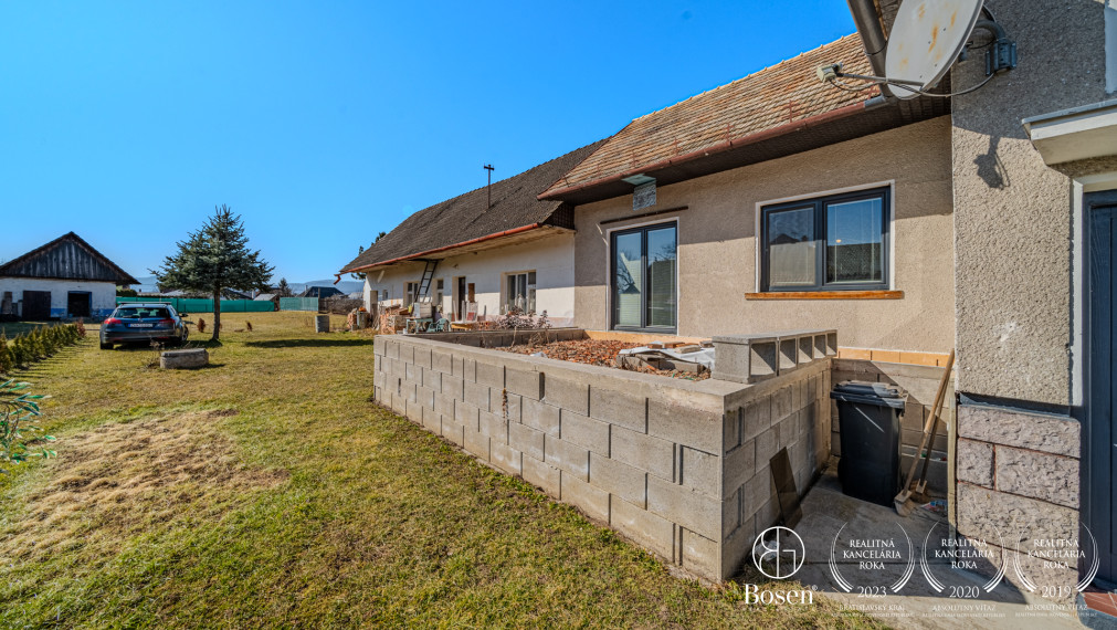 BOSEN | Rezervované Trojpodlažný rodinný dom Lovča