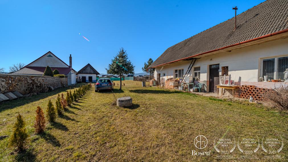 BOSEN | Rezervované Trojpodlažný rodinný dom Lovča