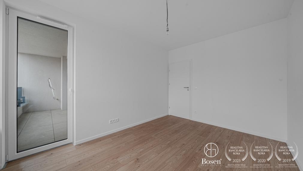 BOSEN | PREDANÉ | 2 izbový byt s priestrannou loggiou, PRÚDY Trnava
