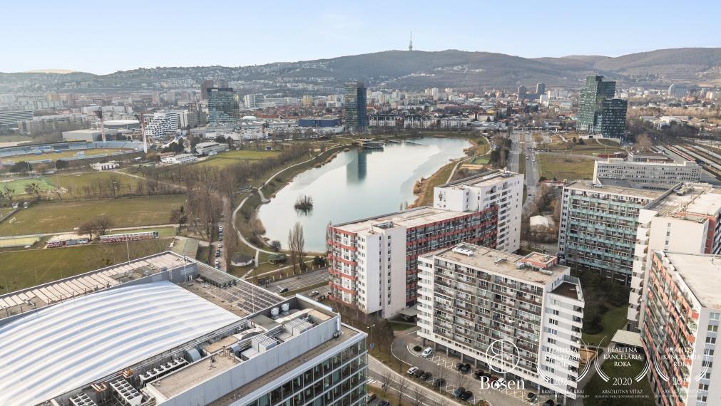 Bosen Realicity / Parkovacie miesto v bytovom dome KOLOSEO