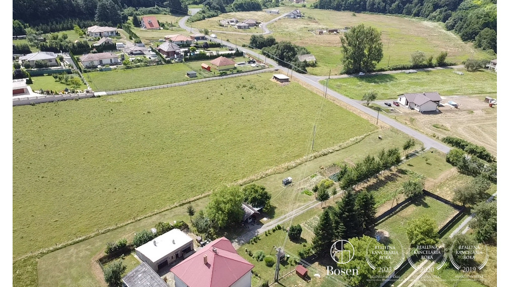 BOSEN | NOVÁ CENA, Rodinný dom v krásnom prostredí.