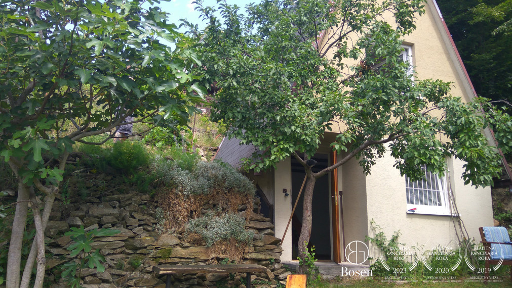 BOSEN | REZERVOVANÉ | Rekreačná chata s vlastným pozemkom, Modra