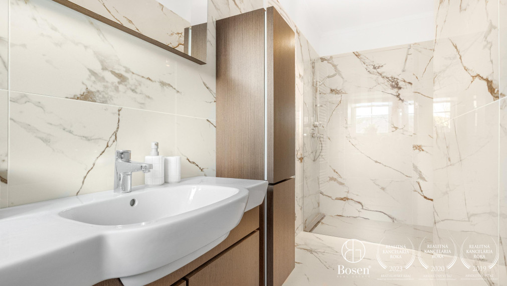 BOSEN | Na prenájom 3 izbový byt s parkovaním Malacky