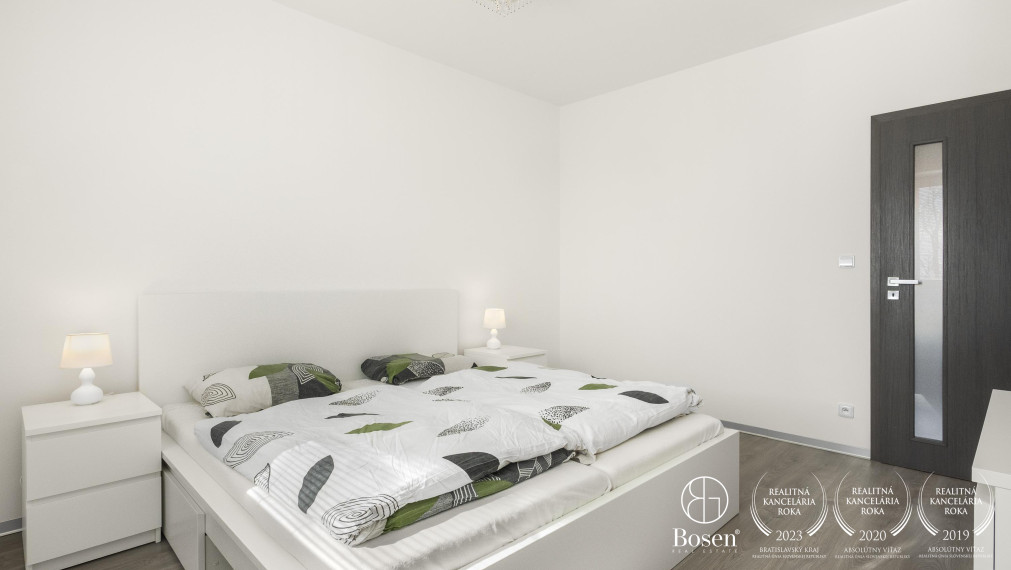 BOSEN | Na prenájom moderný 2i byt s parkovacím miestom