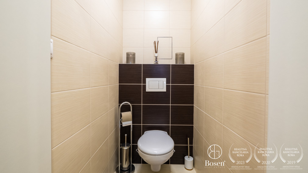 BOSEN | Na prenájom 2 izbový byt s parkovaním a klimatizáciou