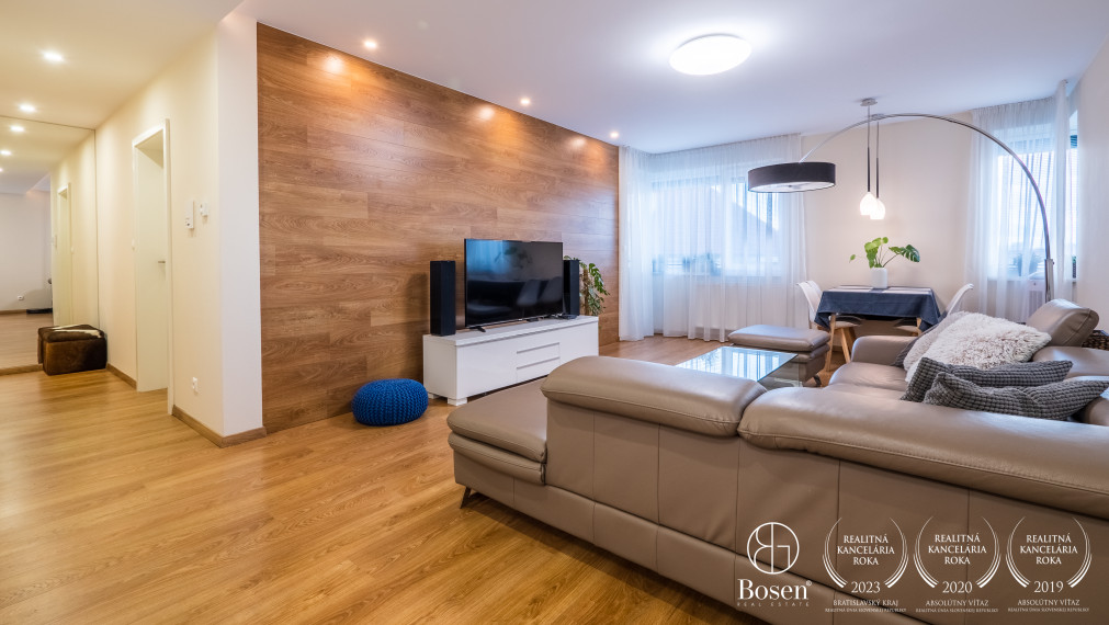 BOSEN | Na prenájom 2 izbový byt s parkovaním a klimatizáciou