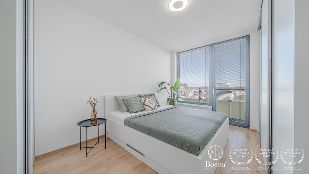 PREDANÉ: BOSEN | 3kk byt v novostavbe City Park Ružinov, 17. poschodie