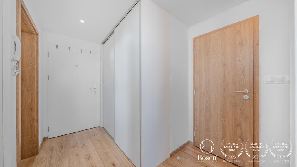 PREDANÉ: BOSEN | 3kk byt v novostavbe City Park Ružinov, 17. poschodie