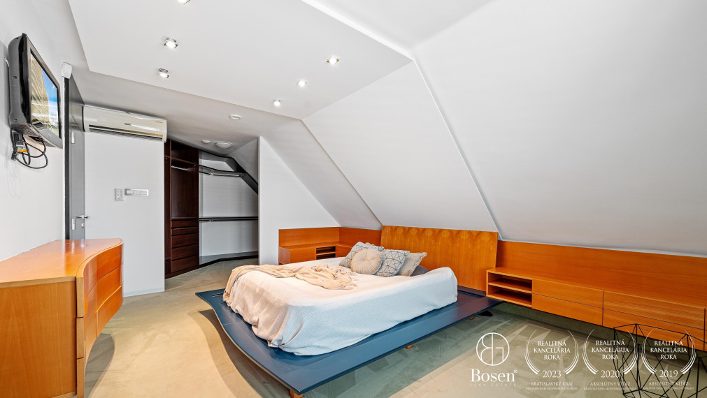 PREDANÉ: BOSEN | 5 izb. rodinný dom s bazénom v blízkosti centra Trnavy