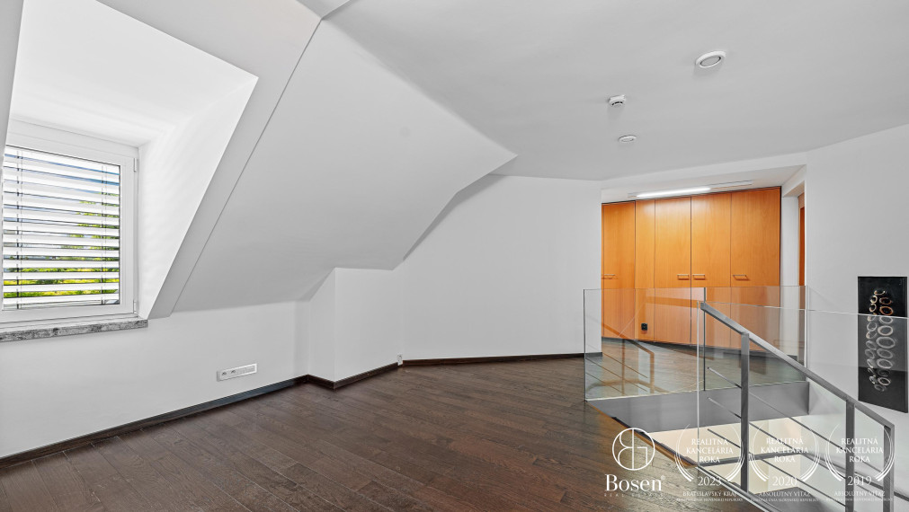 PREDANÉ: BOSEN | 5 izb. rodinný dom s bazénom v blízkosti centra Trnavy