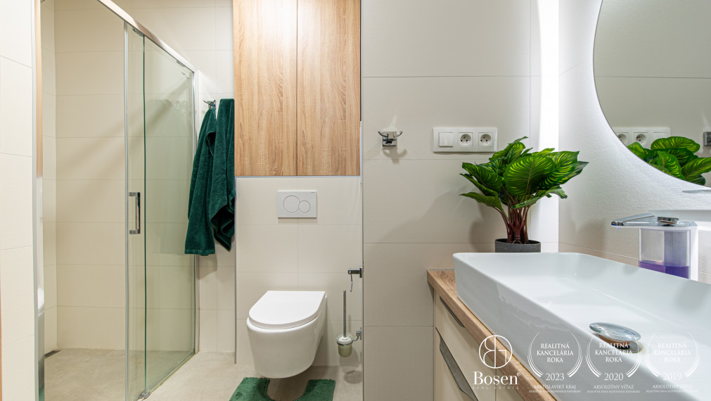 BOSEN | NA PREDAJ 2 izbový byt - Trenčín J. Halašu