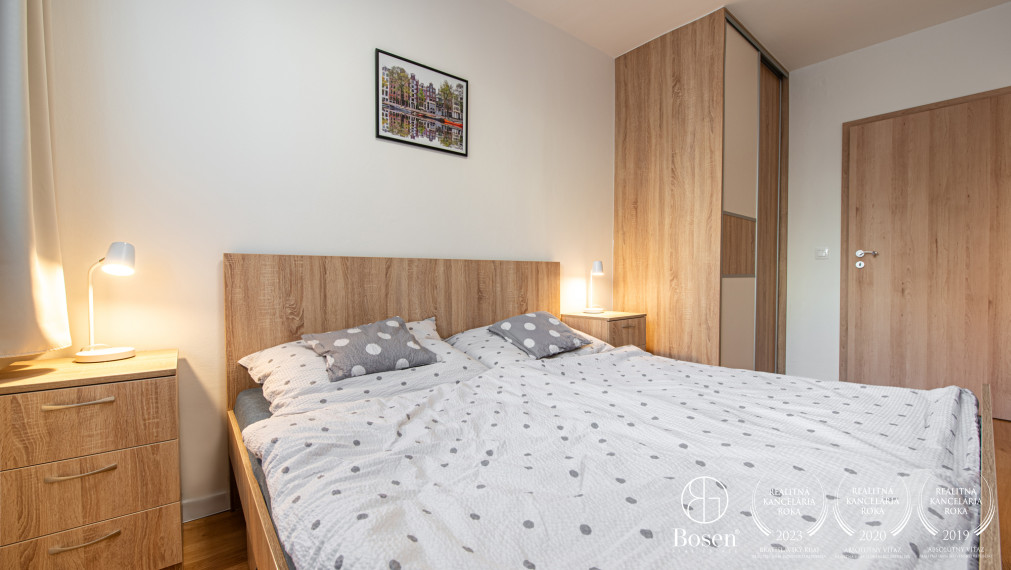 BOSEN | NA PRENÁJOM zariadený 2 izbový byt - Trenčín J. Halašu