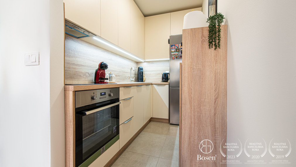 BOSEN | NA PRENÁJOM zariadený 2 izbový byt - Trenčín J. Halašu