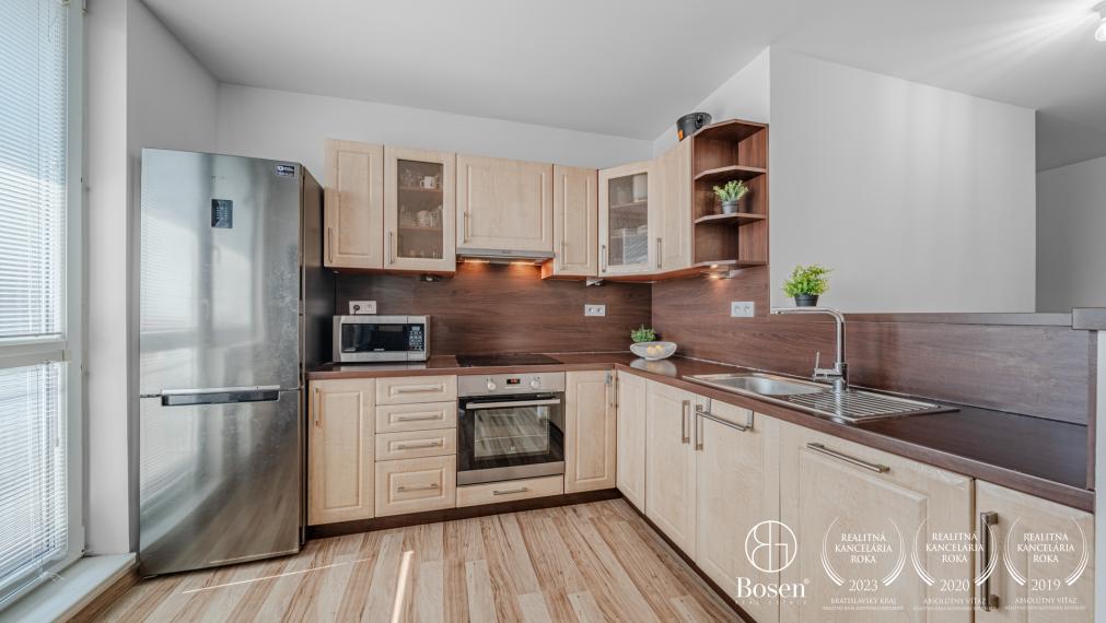 BOSEN | PREDANÉ | 4 izbový byt po kompletnej rekoštrukcii, Pezinok